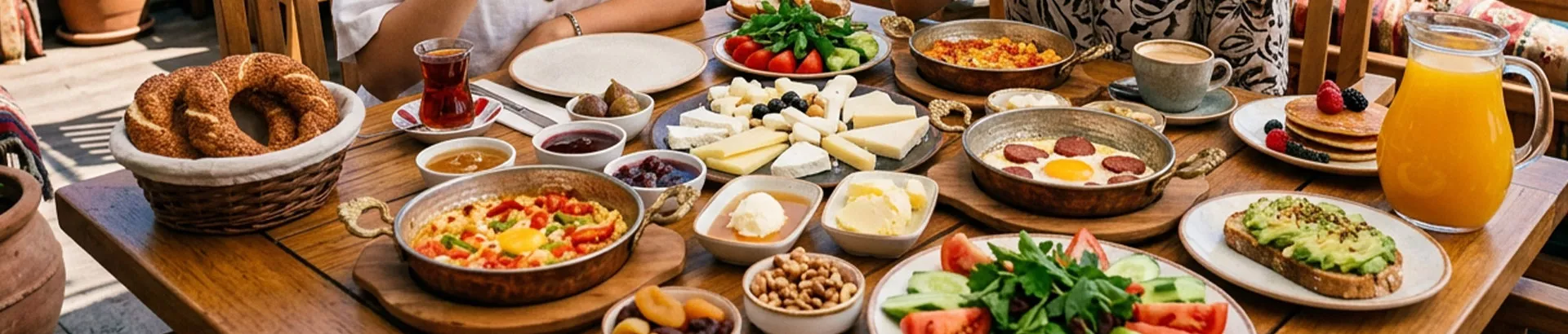 İstanbul'un En İyi Brunch Mekanları: Geç Kahvaltı Keyfi
