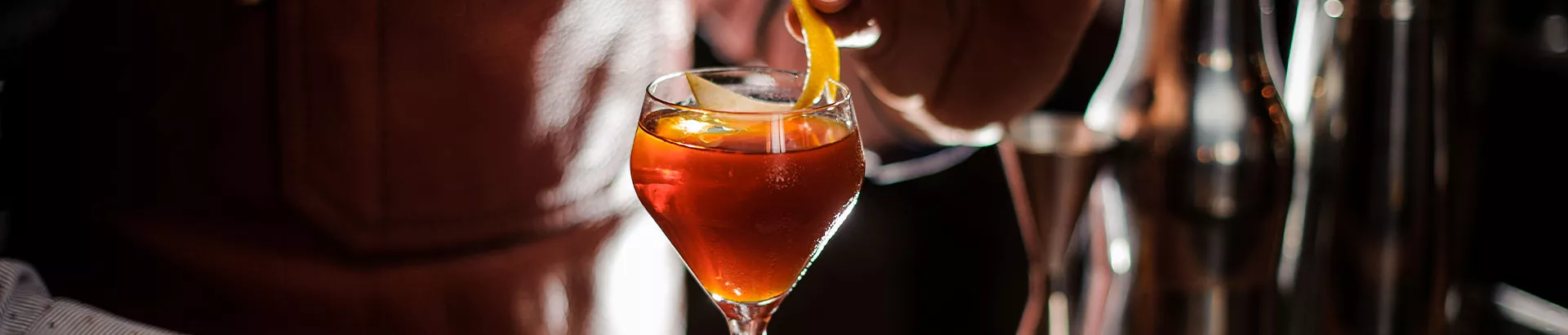 Kokteyl Bar Restoranları: Özel Günler İçin Şık Mekanlar