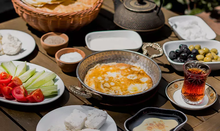 Hafta Sonu Kahvaltı Mekanları: Türkiye’nin Popüler Happy Moon’s Şubeleri