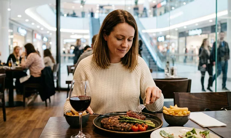 Mall Restaurants: Enjoy a Delicious Break at Happy Moon's