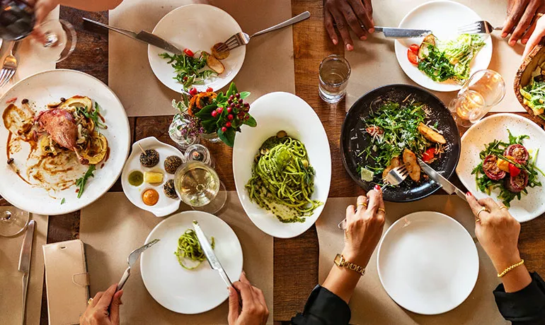 Casual Dining Nedir? Happy Moon's ile Rahat Yemek Deneyimi