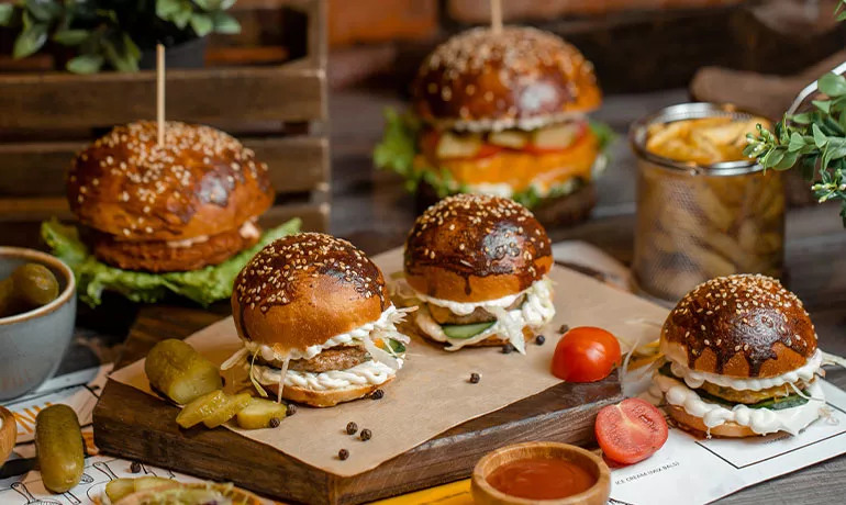 Doyurucu Burger Çeşitleri: Gurme Lezzet ve Büyük Porsiyon Keyfi