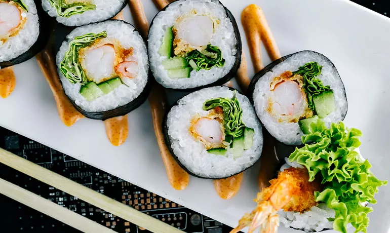 Popüler Sushi Roll Çeşitleri: En Lezzetli Seçimler ve İçerikleri