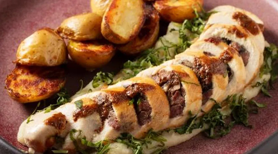 Tavuk Sarma Sous Vide Kereviz Püre