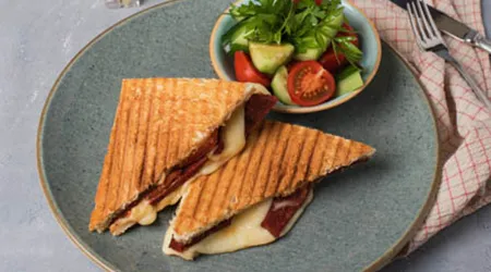 Yengen Toast