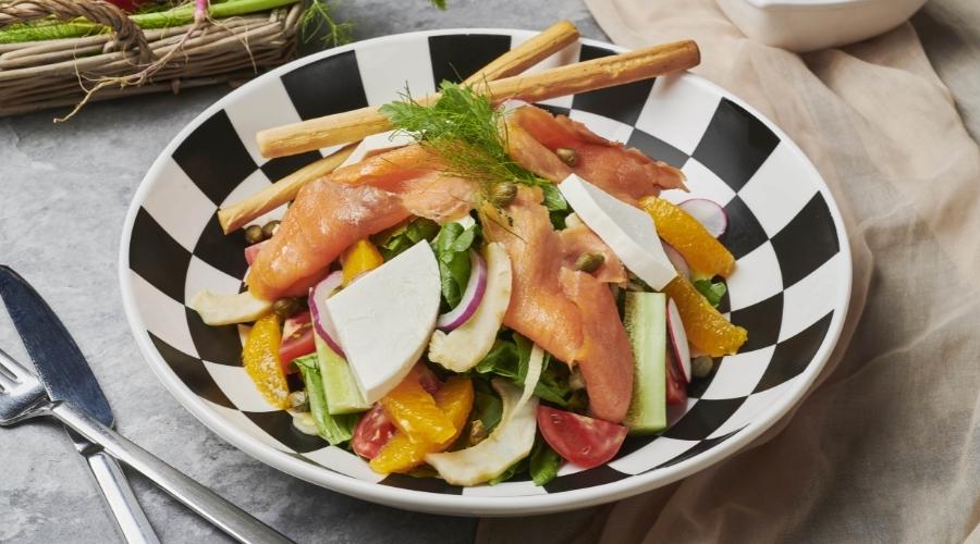 Smoked Salmon Salad With Fennel